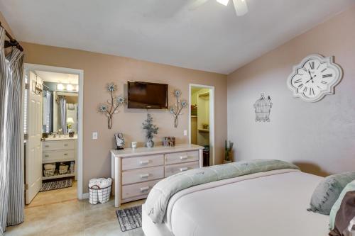 Tucson House w/ Fenced Yard Patio & Hot Tub! - image 13