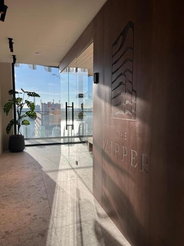 507934843 The Zipper Hotel und Apartments