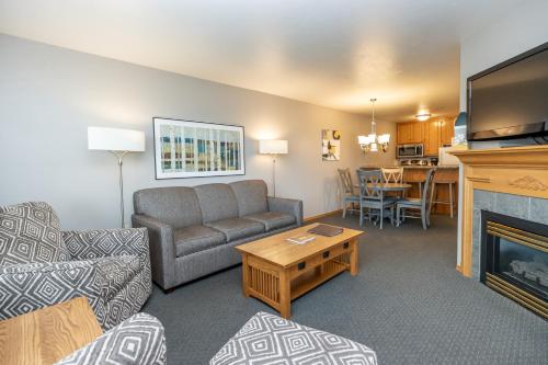 Westwood Shores Waterfront Resort