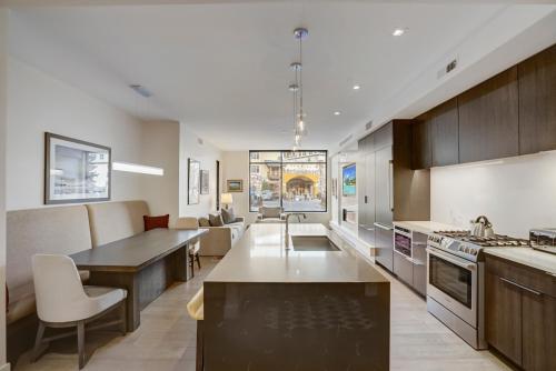 Lift Park City Condominiums - 주방