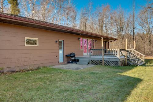 Pet-Friendly Tomahawk Home Deck and Private Hot Tub