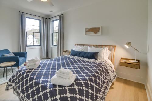 Belmont Vacation Home with Fire Pit Walk Downtown! Belmont Vacation Home with Fire Pit Walk Downtown!