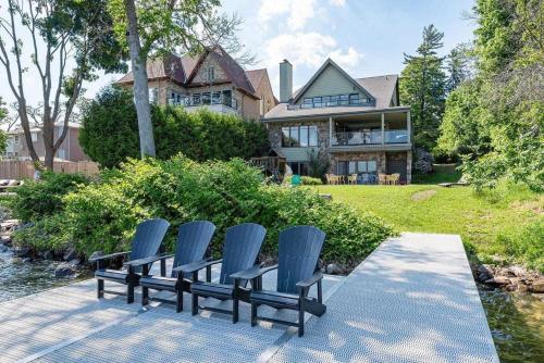 . Family Lakeside Oasis