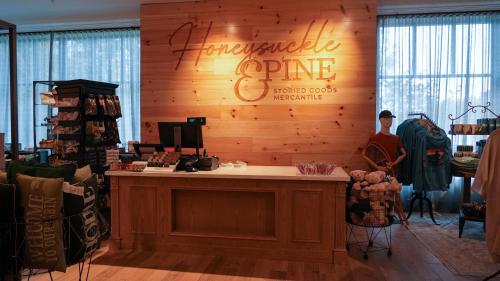 Dollywood's HeartSong Lodge & Resort