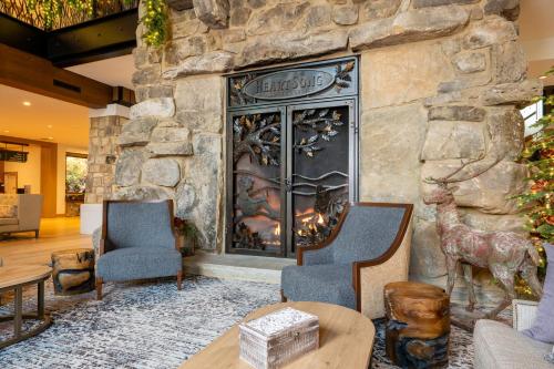 507954503 Dollywood's HeartSong Lodge & Resort