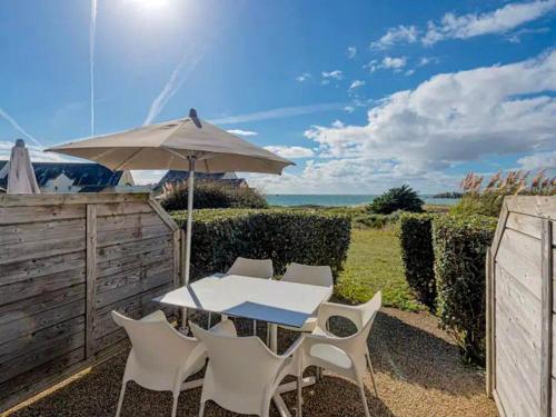 Maison d'une chambre a Guidel a 100 m de la plage avec vue sur la mer et jardin amenage