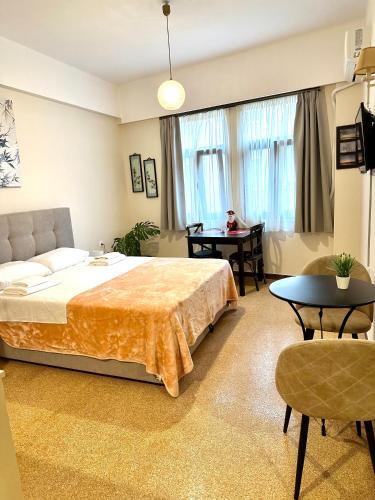 Central Syndagma Studio, Athens