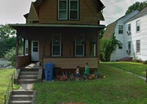 Fashionably cozy2 in Meriden