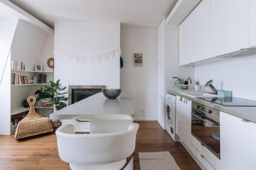 Cozy 1BD Apart for 2-RépubliqueCanal Saint Martin - image 7