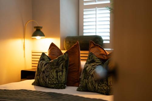 Ambleside Gem: Parking Balcony Scenic Views