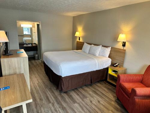 Days Inn by Wyndham St. Augustine West - image 4