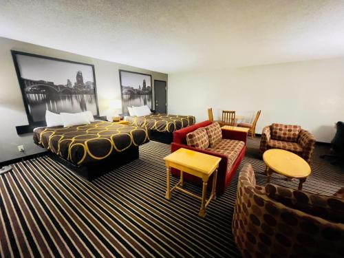 Super 8 by Wyndham Shakopee in 沙科皮