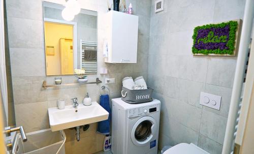 Relaxing Coresi Place Relaxing Coresi Place