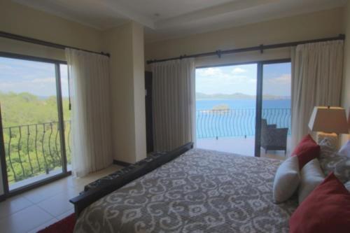 Playa Flamingo - 2 BR condo with great ocean views - FLAMINGO TOWERS 25