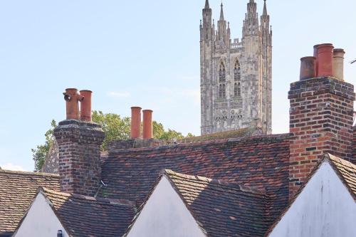 King's Corner - Townhouse in the Heart of the City - image 14