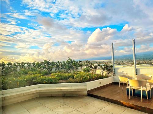 Surrounding environment, New Luxury Apartment Downtown San Jose in Tournón