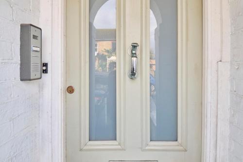 Sail Away - 2 bed apartment near the seaside - image 2