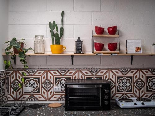 Lolas Hostal Hab. 2 (Baño Compartido) Lolas Hostal Hab. 2 (Baño Compartido)