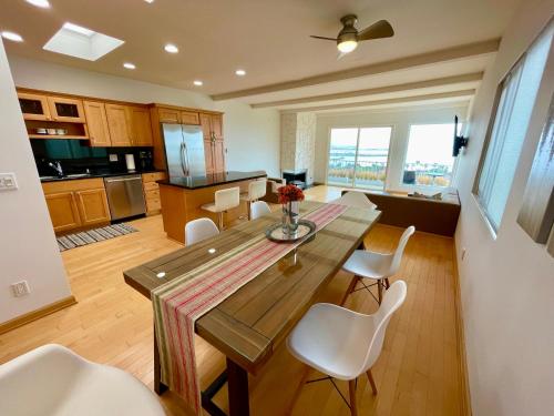 Mod2bd2ba ShowstoprViews. BBQ. Garage. in San Pedro, USA