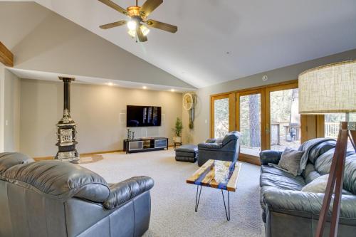 Peaceful Hibbing Getaway Heated Floors, Fire Pit!