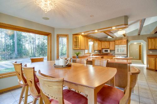 Peaceful Hibbing Getaway Heated Floors, Fire Pit!