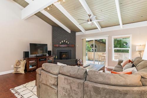 The perfect getaway for a small group or families image