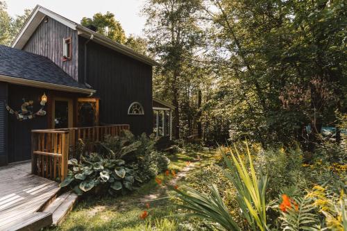 Viesnīcas āriene, Auberge Yoga Salamandre in Foster (QC)