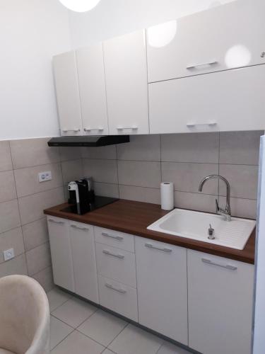 JAGODINA apartman