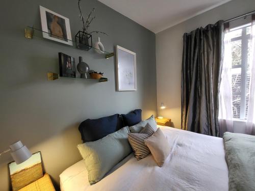 Artist Photographers Home Studio