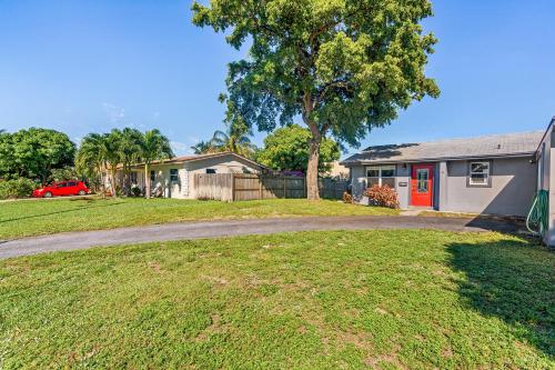 Chic Downtown Home - Location Location Location!!