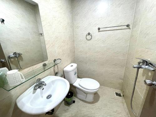 Two-Bedroom Apartment with Ocean View image 1