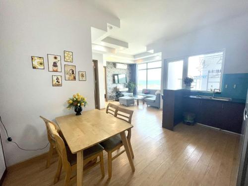 Two-Bedroom Apartment with Ocean View image 8