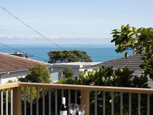 Blue Water Cottage By The Sea