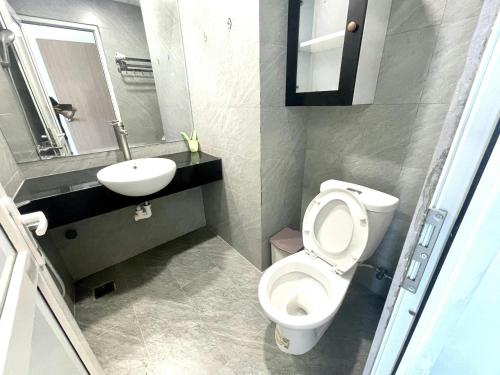 Apartment with Sea View image 1