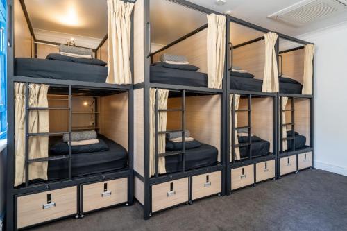 Tequila Sunrise Hostel Adelaide – Adelaide, IA
