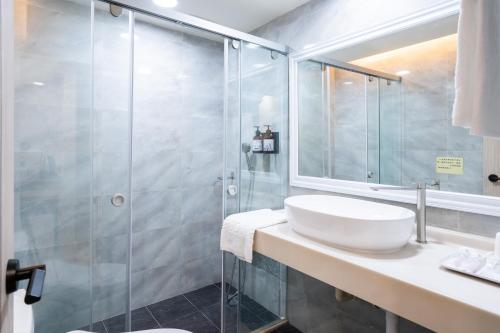 Small Double Room room in Hotel E Tung
