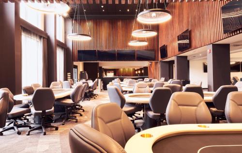 Attractions, Champions Club and Hotel Houston Westchase in Westchase