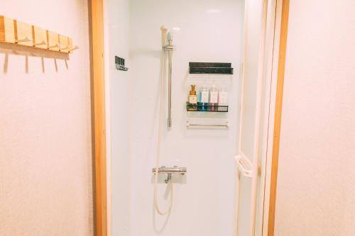 Tokyo Guesthouse HIVE - 샤워실