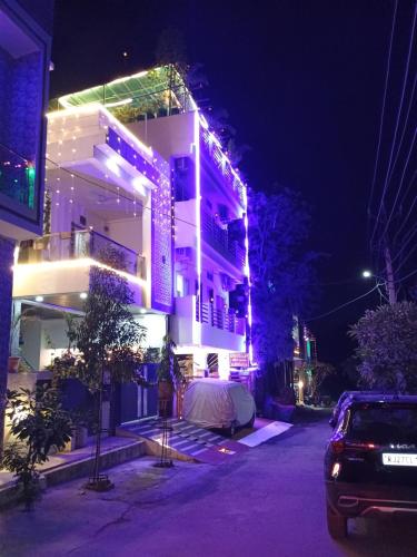 B&B Udaipur - CHOUDHARY WHITE HOUSE LAKE CITY UDAIPUR Rajasthan - Bed and Breakfast Udaipur