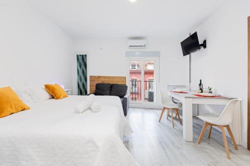 Los Apartamentos Jacinto Benavente Centro Madrid, Madrid