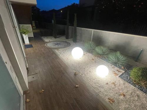 GRANDE TERRAZZA CON VISTA MARE parziale