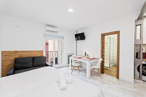Los Apartamentos Jacinto Benavente Centro Madrid