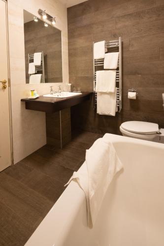 West Cork Hotel - image 13