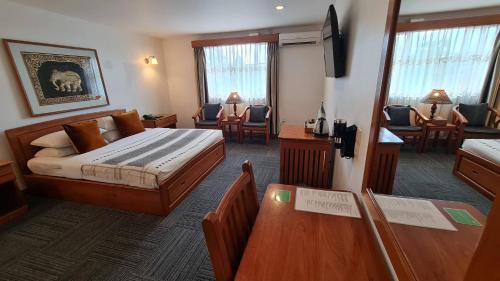 2 twin beds