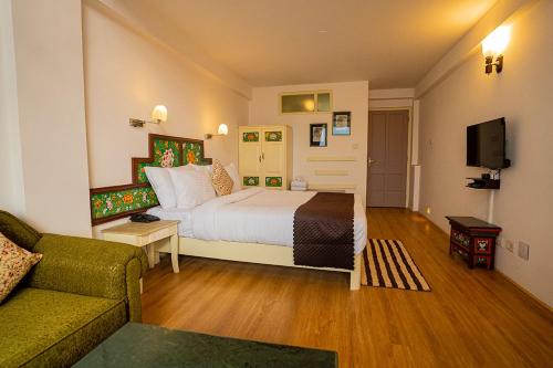 Deluxe Room image 10