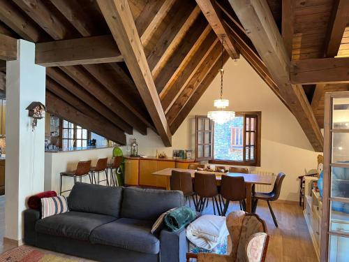 Cases de Canillo-Casa Sant Joan de Caselles HUT1-7955 in Prats