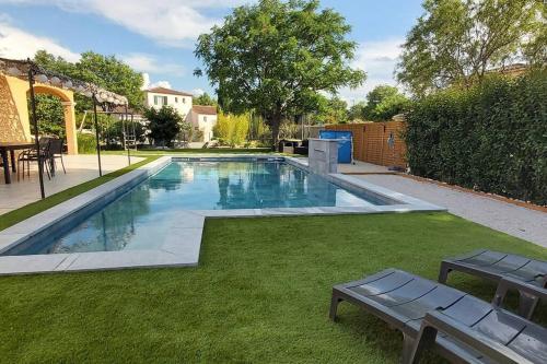 Maison en Provence avec piscine et spa - Location, gîte - Lagnes