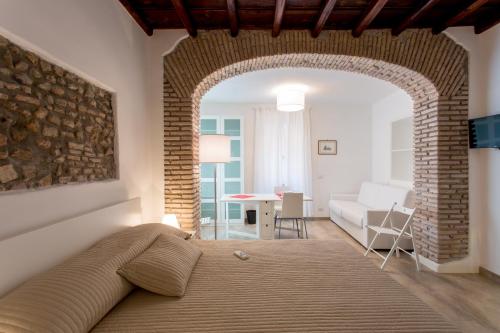 Domenichino Luxury Home, Rome