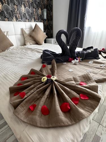 purenudism.com девочки в трусиках( Paradise Resort - FKK Swinger & Nudist Couples Only (Гран-Канария) – цены и  отзывы на Agoda