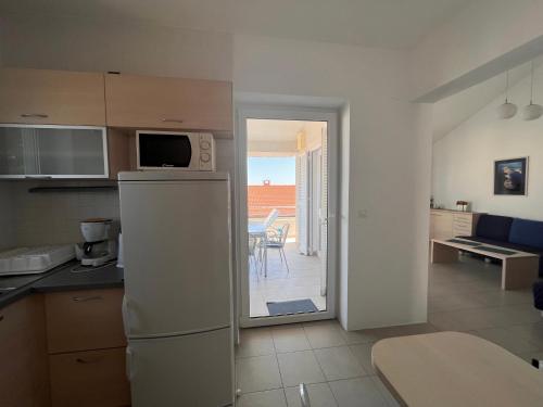 Apartments Paska Preko - image 7